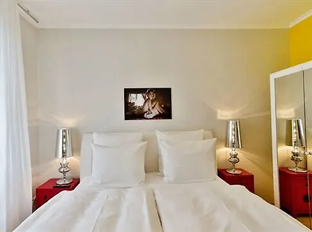 The Suite Hotel Garden
